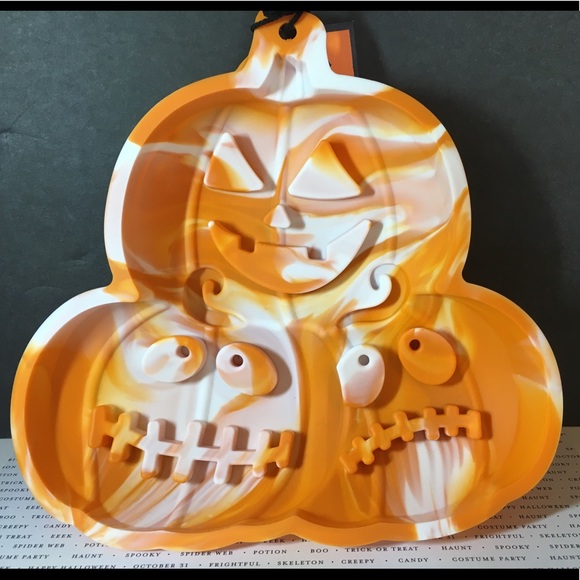 Halloween 3 JOL Pumpkins Silicone Baking Mold Orange White Marble - Picture 7 of 7